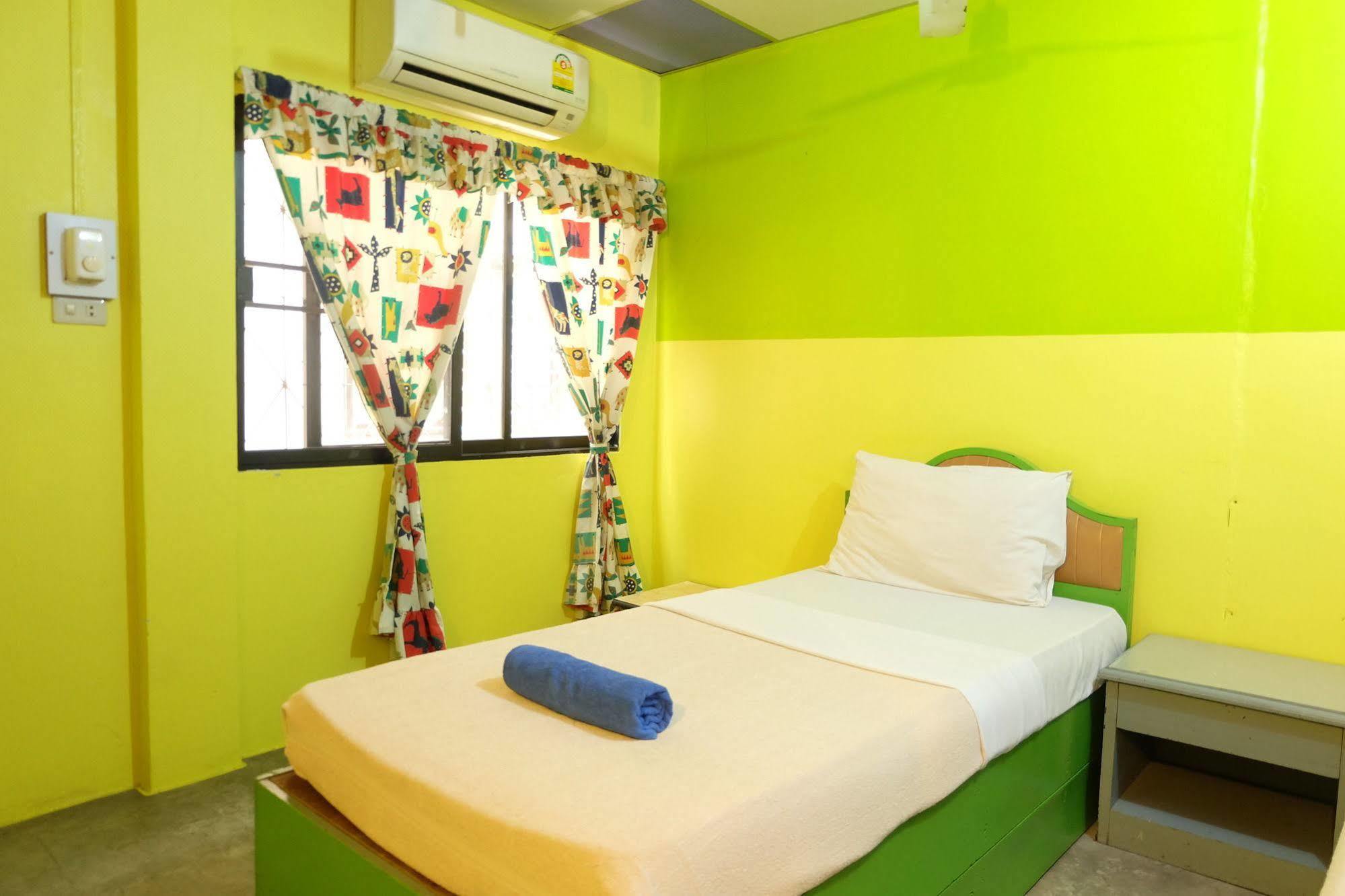 B&B House & Hostel Krabi Exterior photo