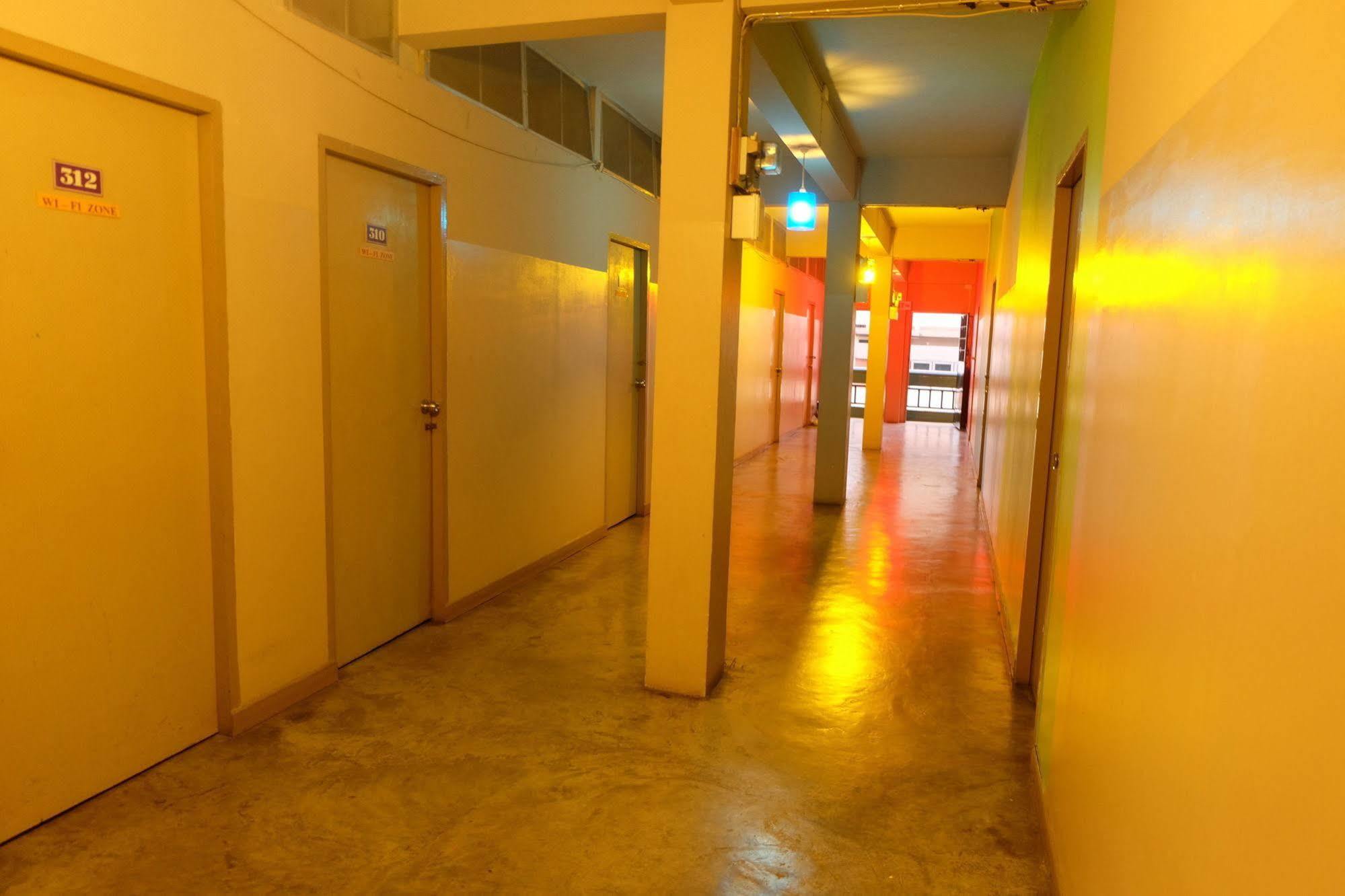 B&B House & Hostel Krabi Exterior photo